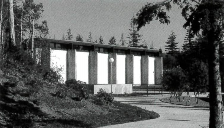 1972 ca._Umpqua Hall